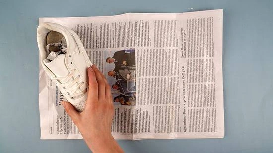 How to dry wet shoes Fast