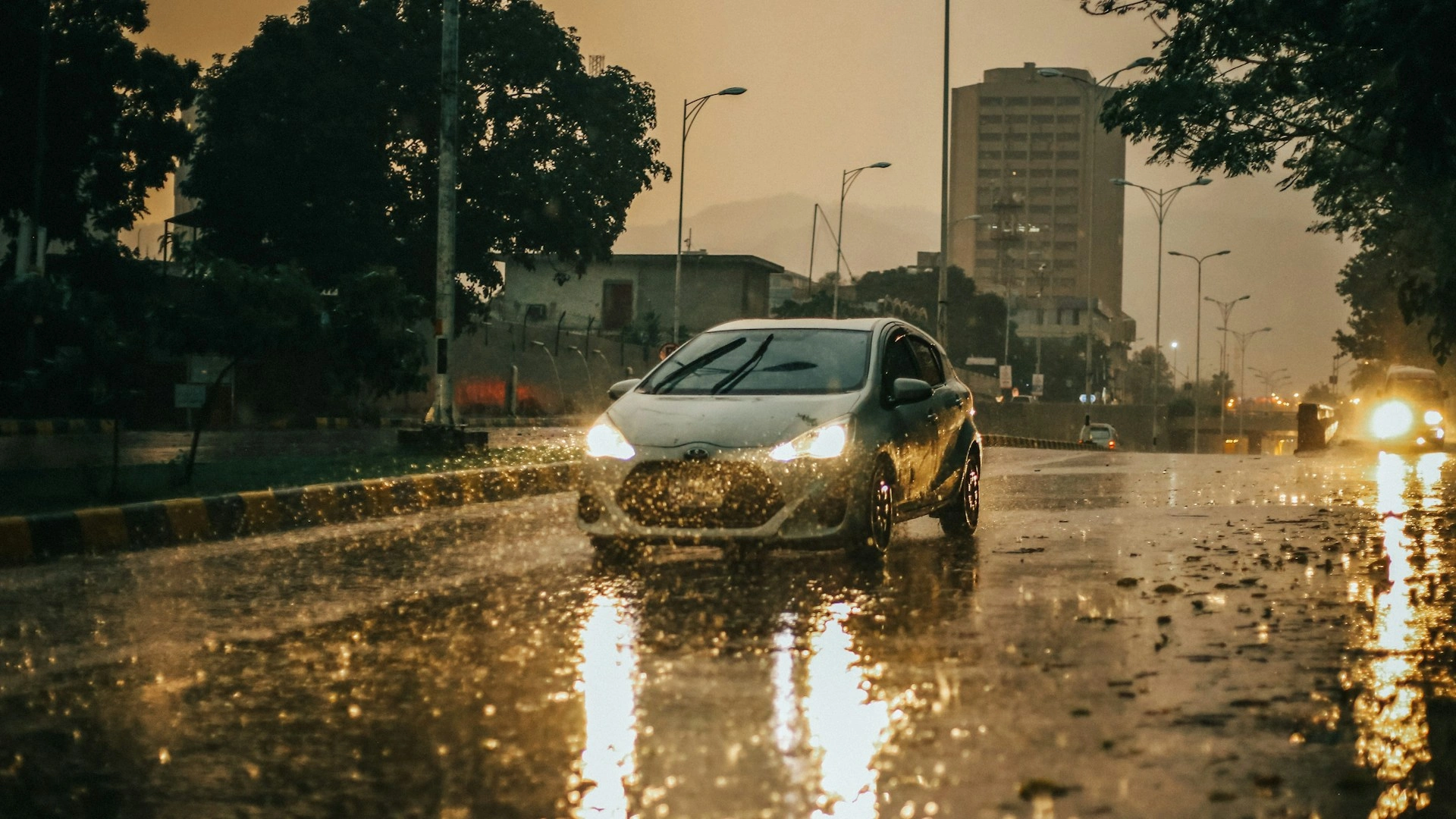 pre monsoon check for car